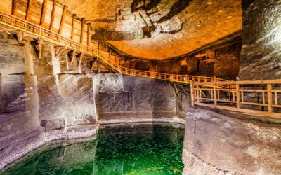 Amaizing green lake in Salt Mines