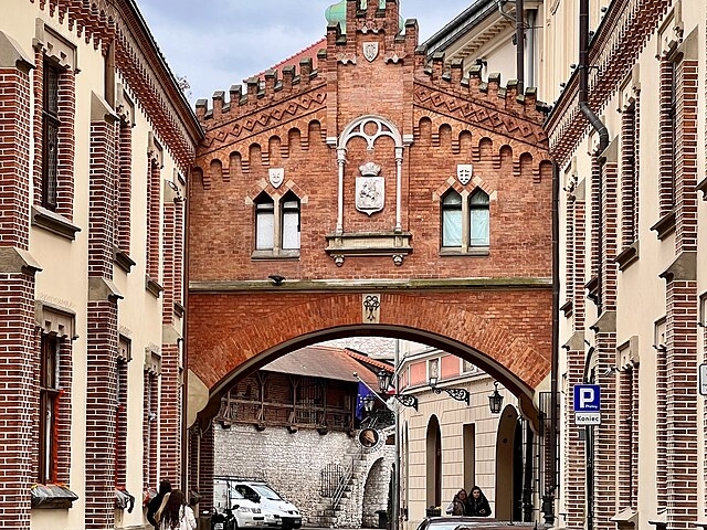 Czartoryski Museum gate