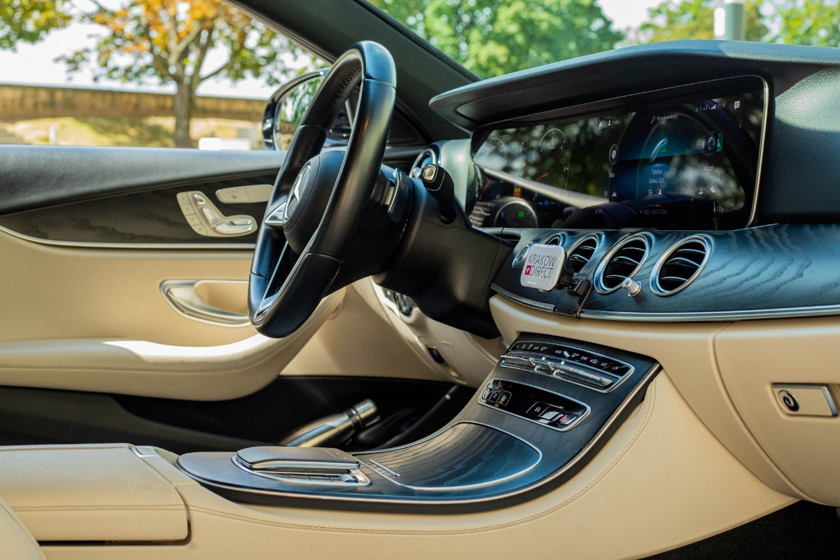 private-transfer-krakow-city-center Private Mercedes transfer in Krakow city center