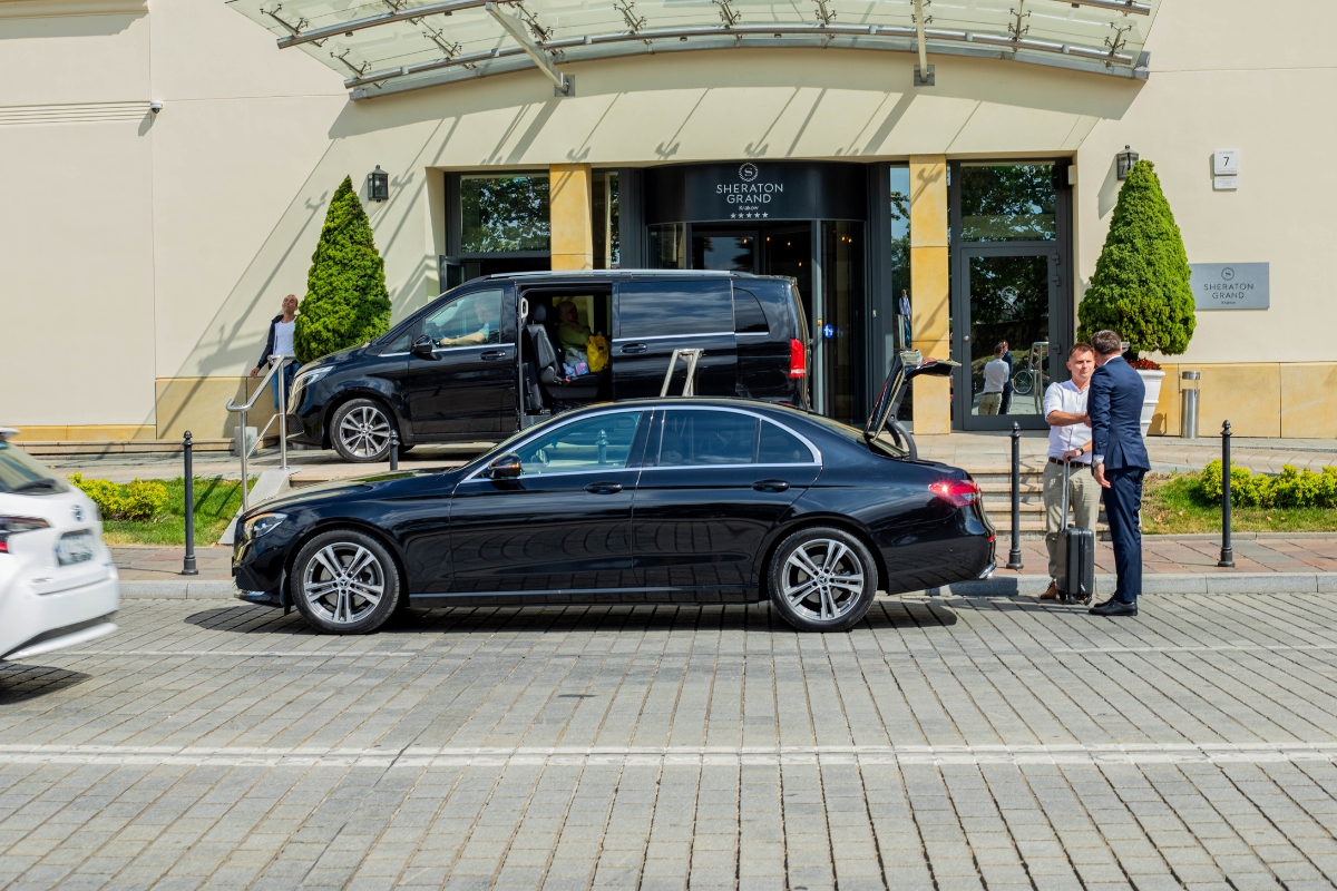 mercedes-e-class-interior-krakow-transfer Mercedes E-Class interior view during a premium transfer in Krakow